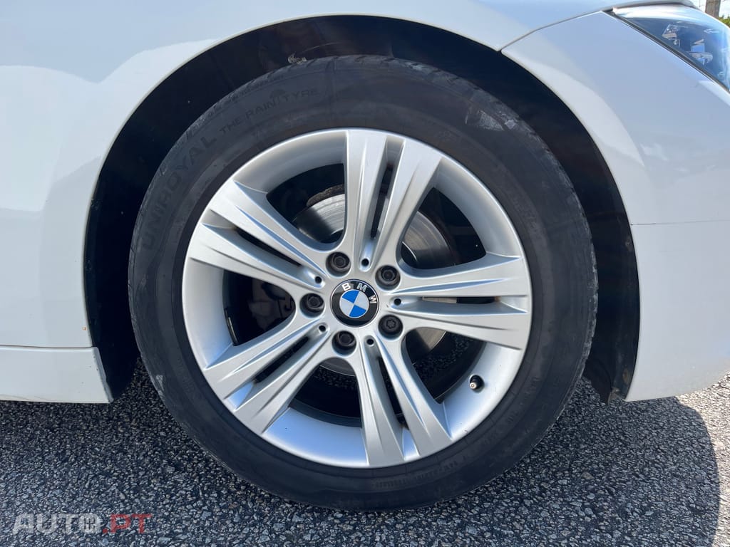 BMW 318 d Touring Sport Line