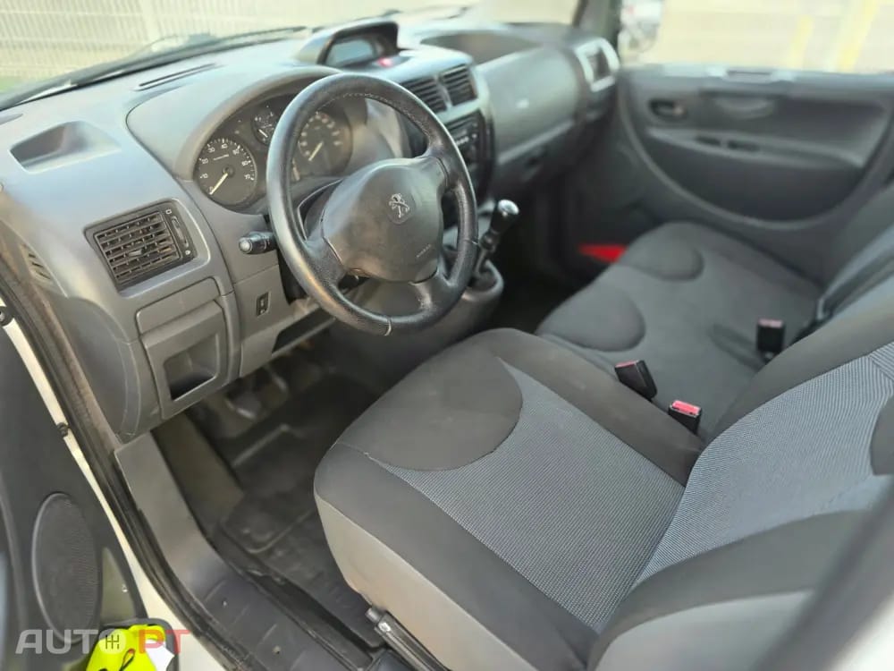 Peugeot Expert 1.6 HDi L2H1 Semi-Vidrado
