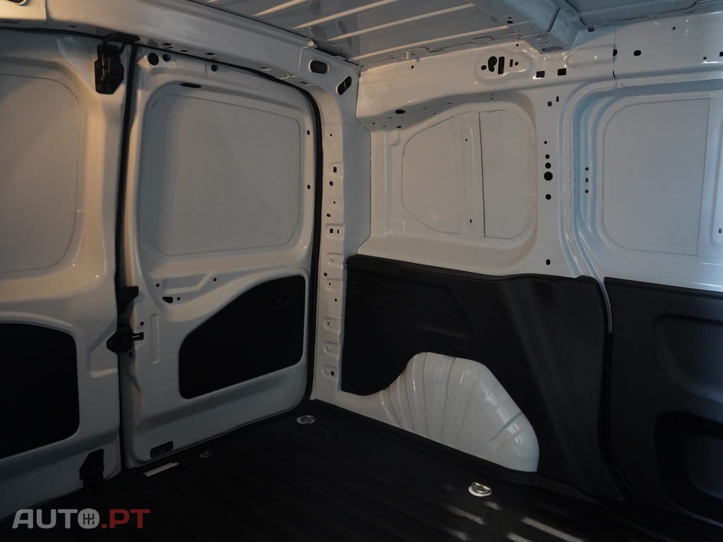 Peugeot E-Partner 50 kWh M Standard