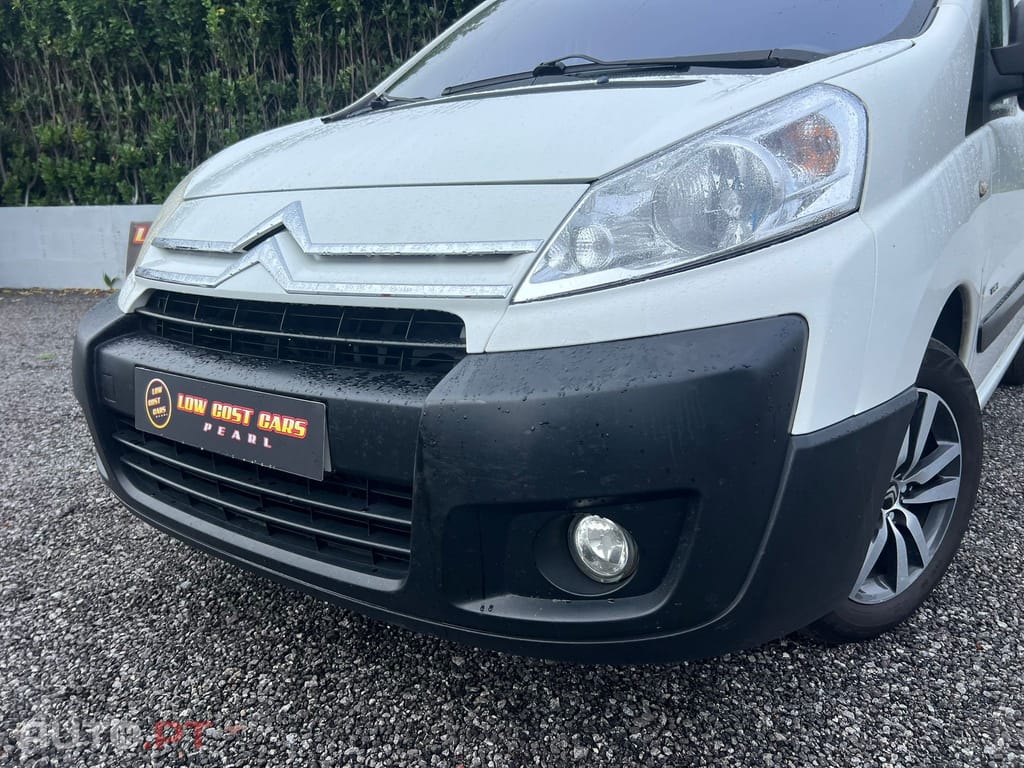 Citroen Jumpy 2.0 HDi L2H1Semi-Vidrada