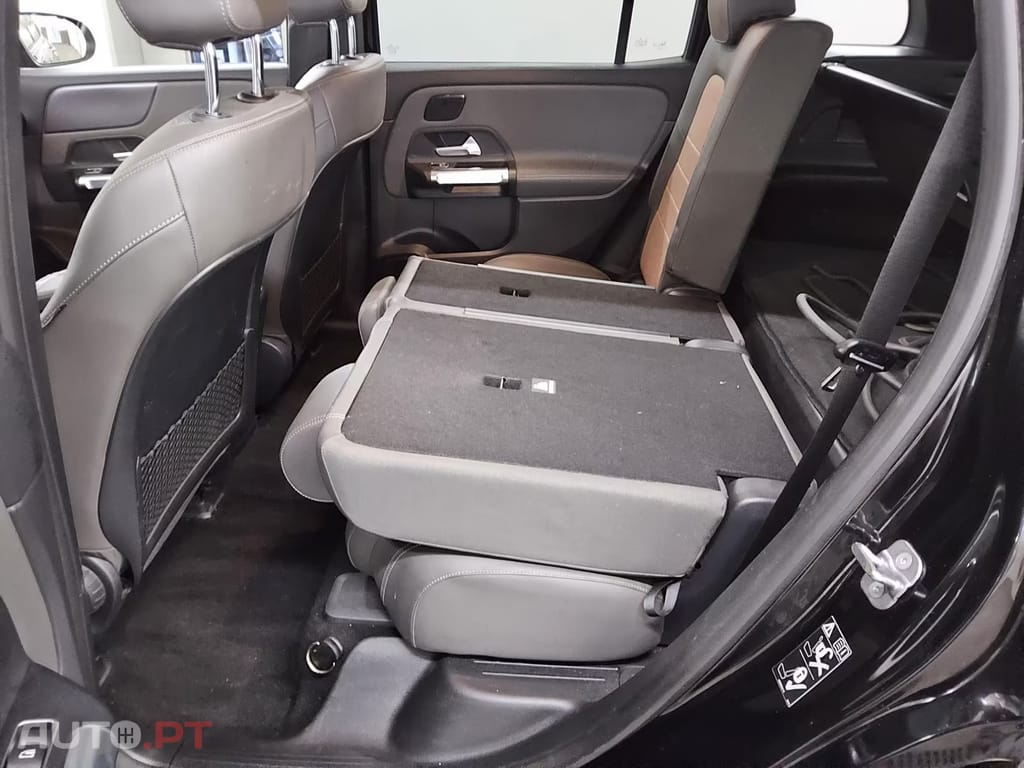 Mercedes-Benz EQB 250 Night