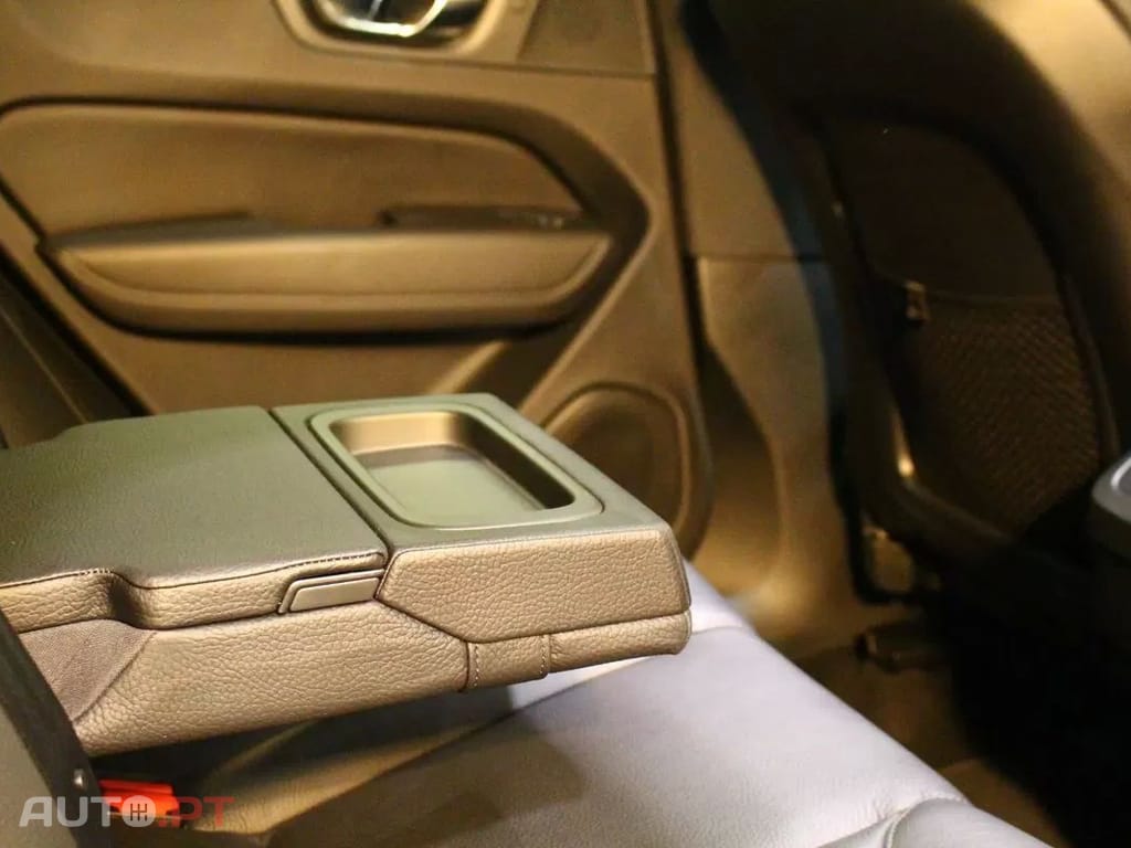 Volvo XC60 D4 Geartronic Momentum