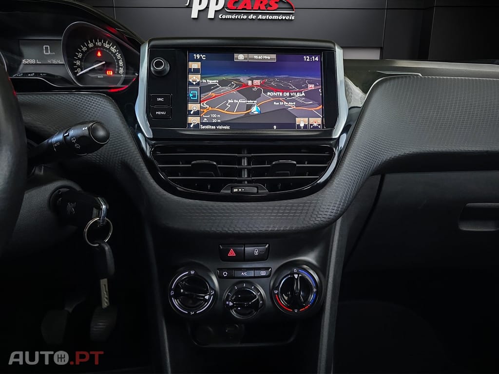 Peugeot 2008 1.6 BlueHDi Style