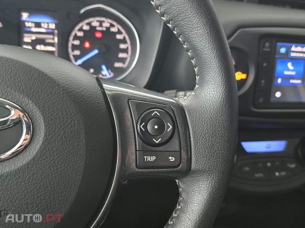 Toyota Yaris 1.5 HSD 20 Anos