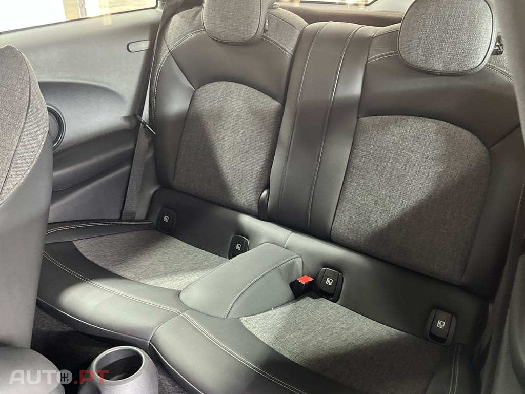 MINI Cooper Cooper SE
