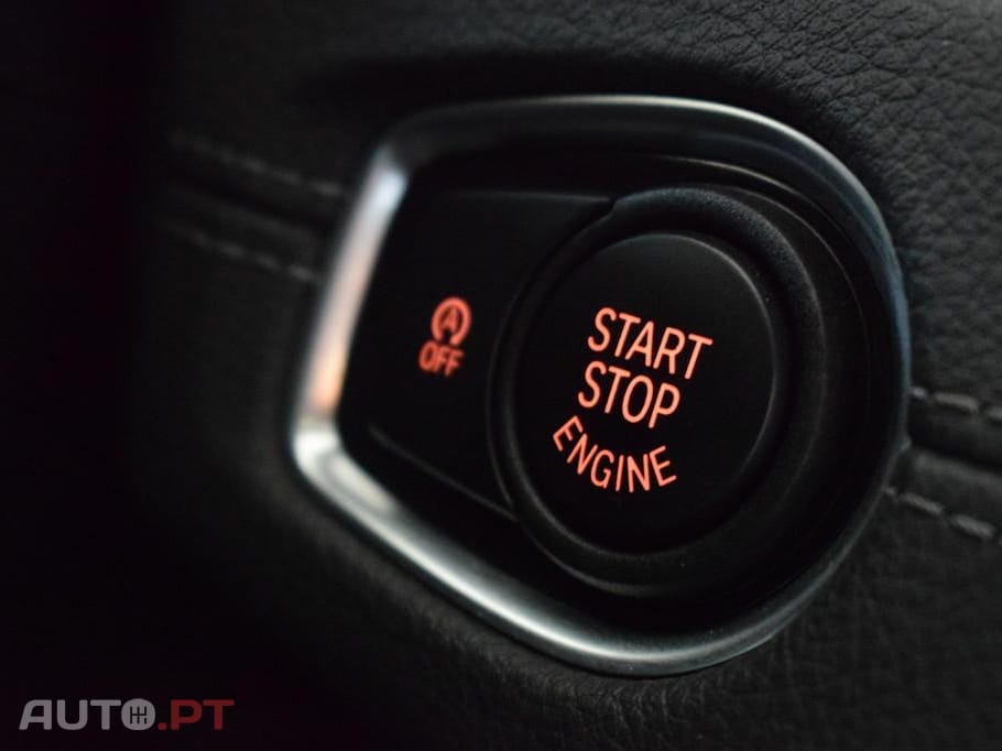 BMW 216 d 7L Line Sport