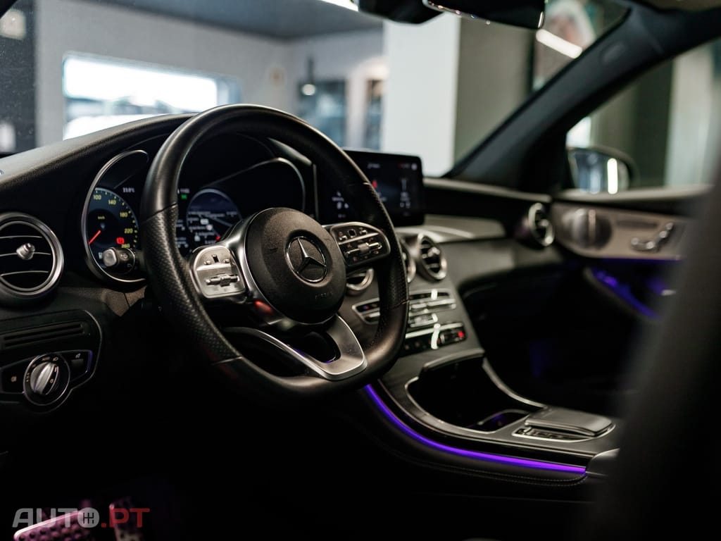 Mercedes-Benz GLC 300 de 4Matic 9G-TRONIC