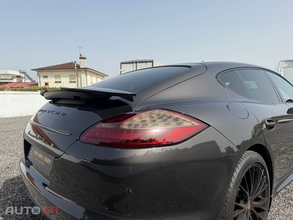 Porsche Panamera Turbo PDK