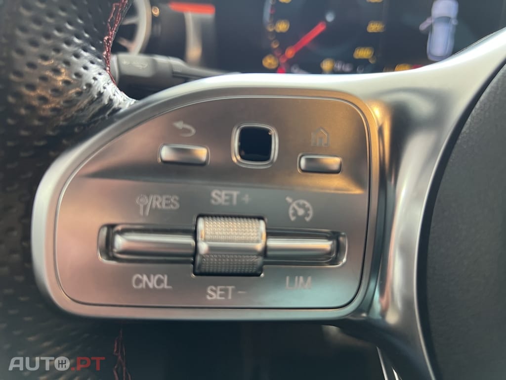 Mercedes-Benz CLA 250 e Shooting Brake AMG Line