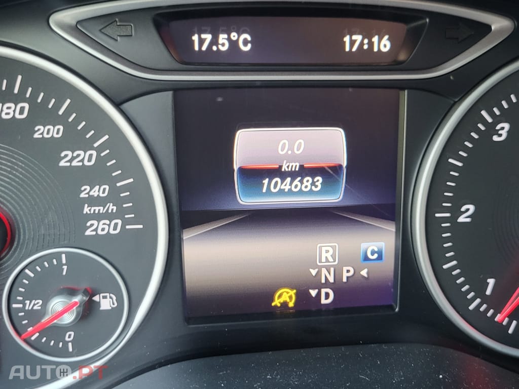 Mercedes-Benz B 220 d Style