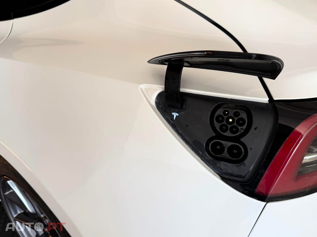 Tesla Model 3 Long Range Dual Motor