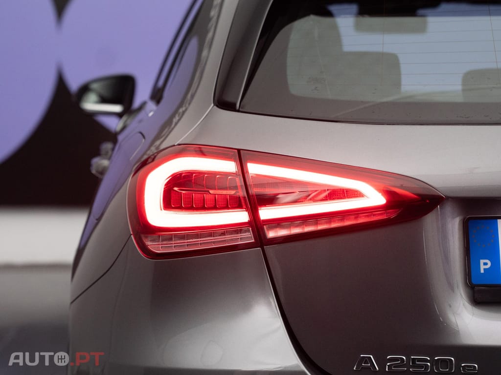 Mercedes-Benz A 250 e Style Plus