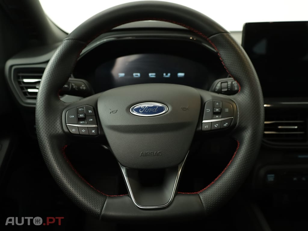 Ford Focus Focus SW 1.0 EcoBoost MHEV ST-Line X Aut.