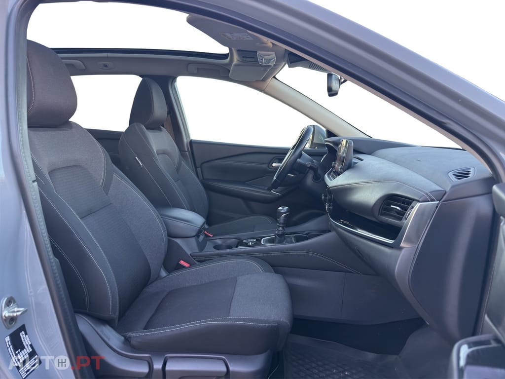 Nissan Qashqai 1.3 DIG-T N-Connecta J18 Led