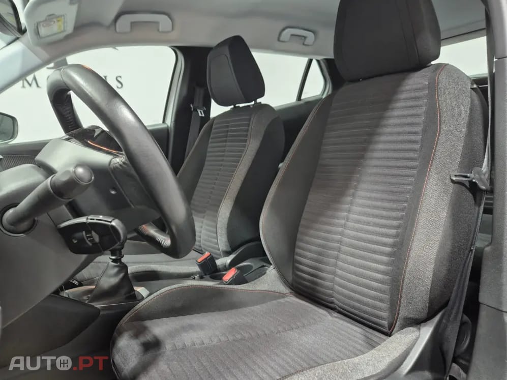 Peugeot 2008 1.5 BlueHDi Active