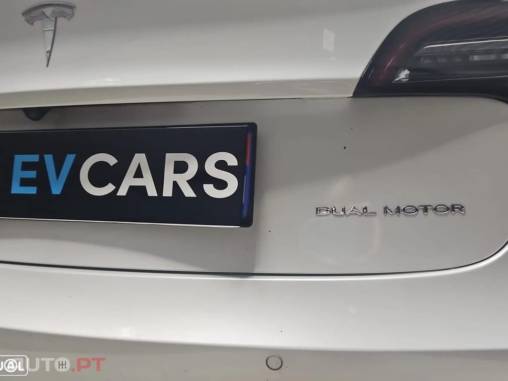 Tesla Model 3 Long Range AWD Dual Motor