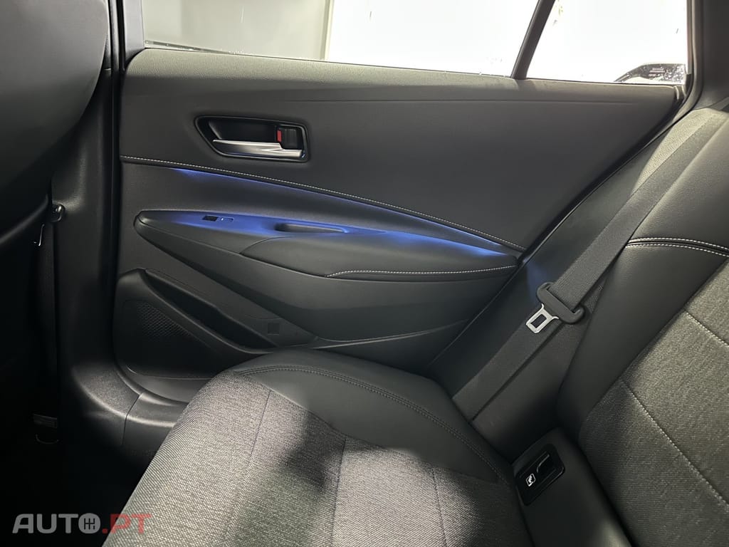 Toyota Corolla 1.8 Hybrid Exclusive