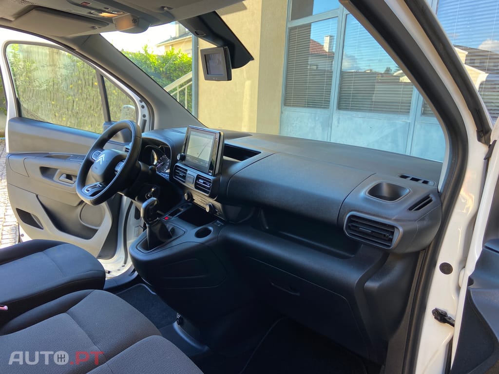 Citroen Berlingo 1.6 HDI 100 CV  CARPALY (dupla porta lateral)
