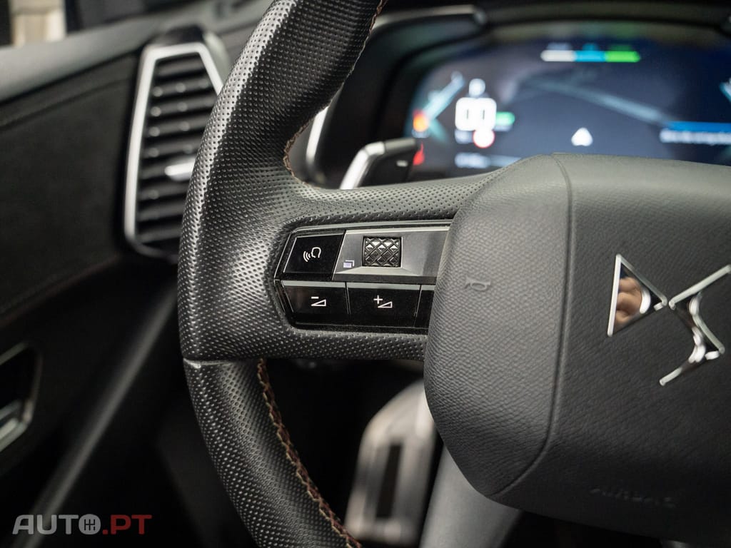 DS DS7 E-Tense Performance Line EAT8