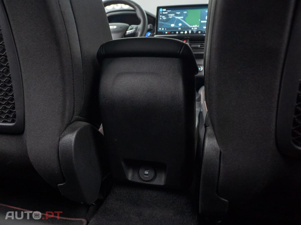 Ford Focus 1.0 EcoBoost MHEV ST-Line X