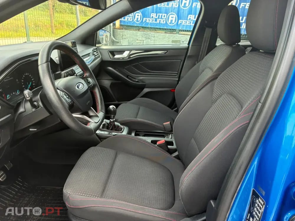 Ford Focus 1.0 EcoBoost Mild-Hybrid ST-Line X