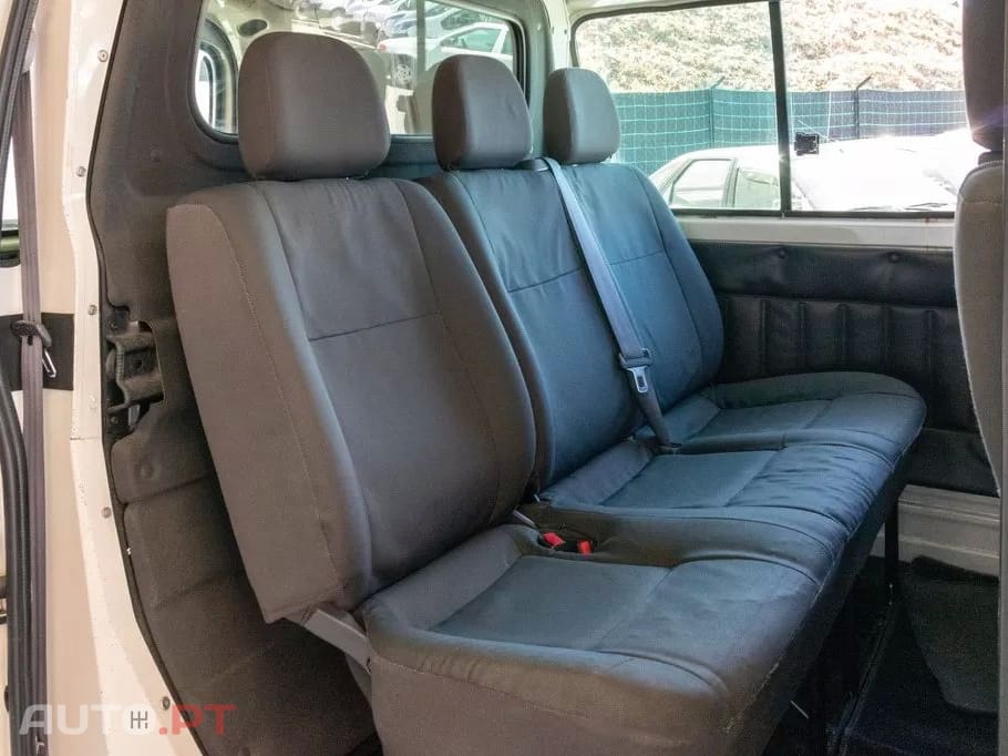 Toyota HiAce Hiace 2.5 D-4D 6 Lug.