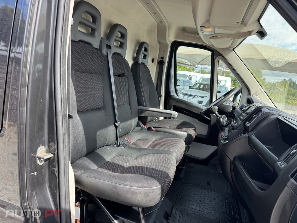 Peugeot Boxer 2.2 HDi 333 L2H2 Pack CD Clim