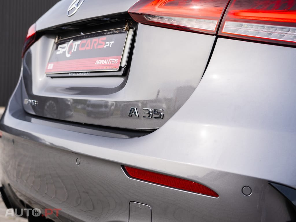 Mercedes-Benz A 35 AMG 4Matic Speedshift DCT 7G