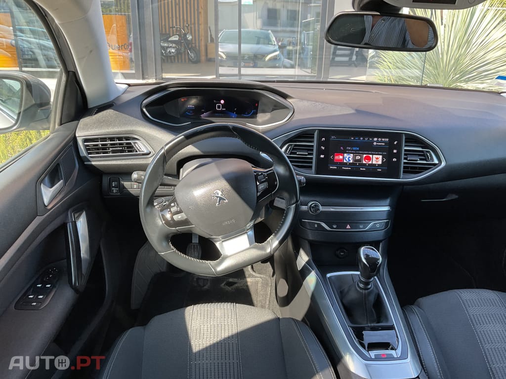 Peugeot 308 1.5 BlueHDi Allure