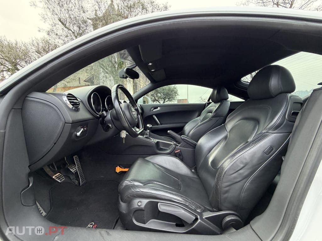 Audi TT 1.8 TFSI S-line