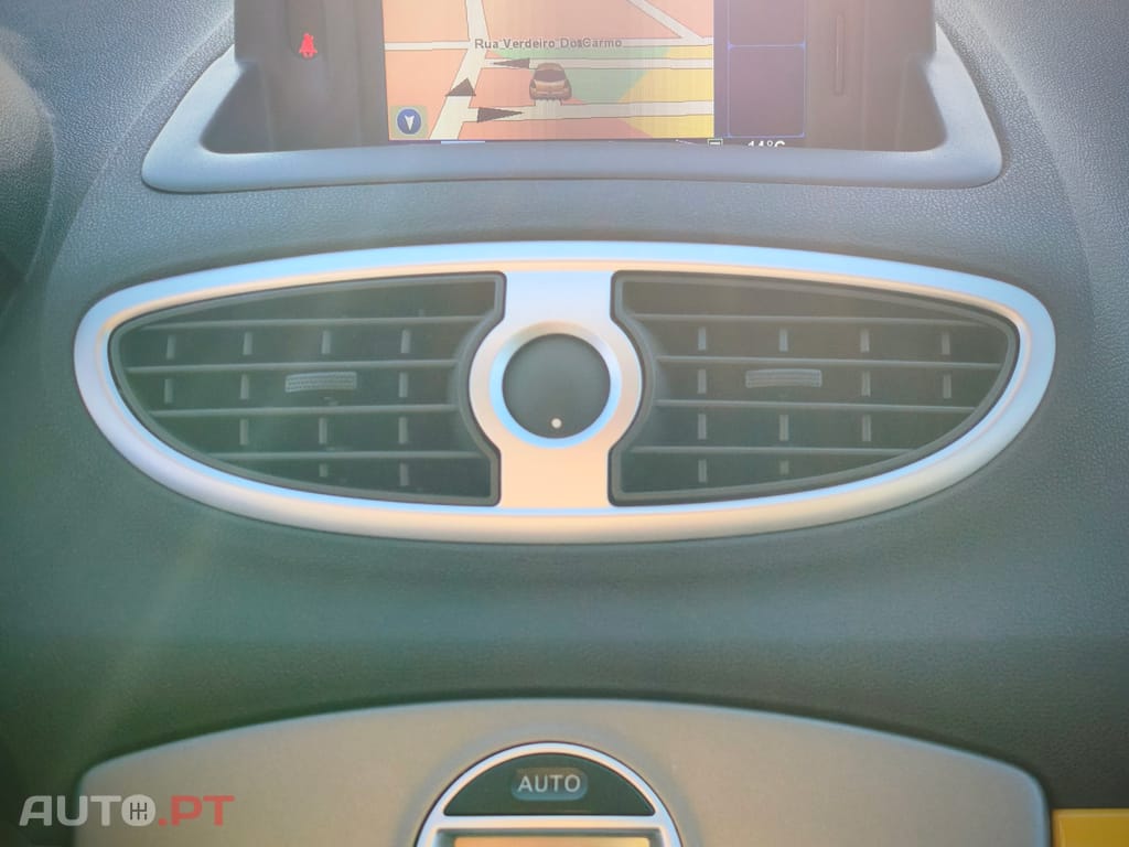 Renault Clio Dynamique S Look RS