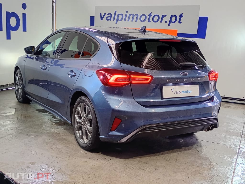Ford Focus 1.0 EcoBoost MHEV ST-Line