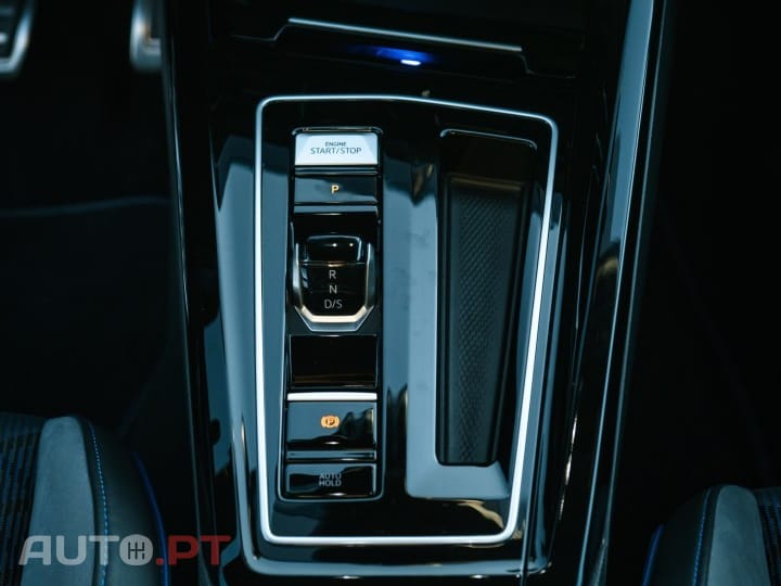 Volkswagen Golf 2.0 TSI R DSG