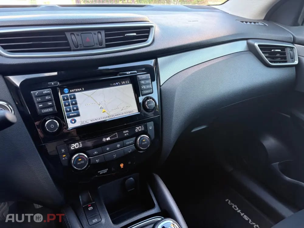 Nissan Qashqai 1.2 DIG-T N-Connecta 18