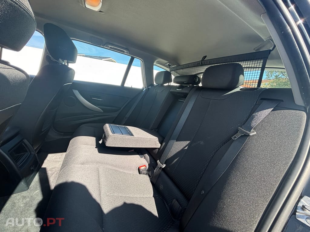 BMW 318 d Touring Line Sport Shadow Auto