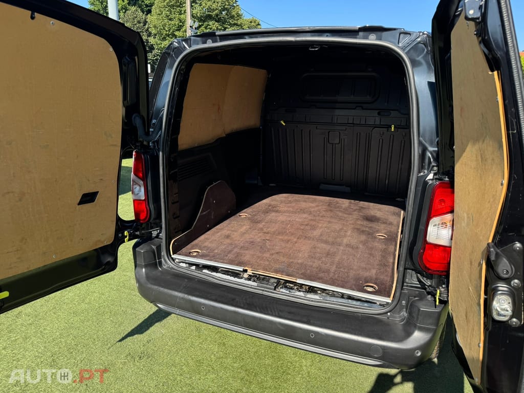 Peugeot Partner 1.5 BlueHDi Premium Standard