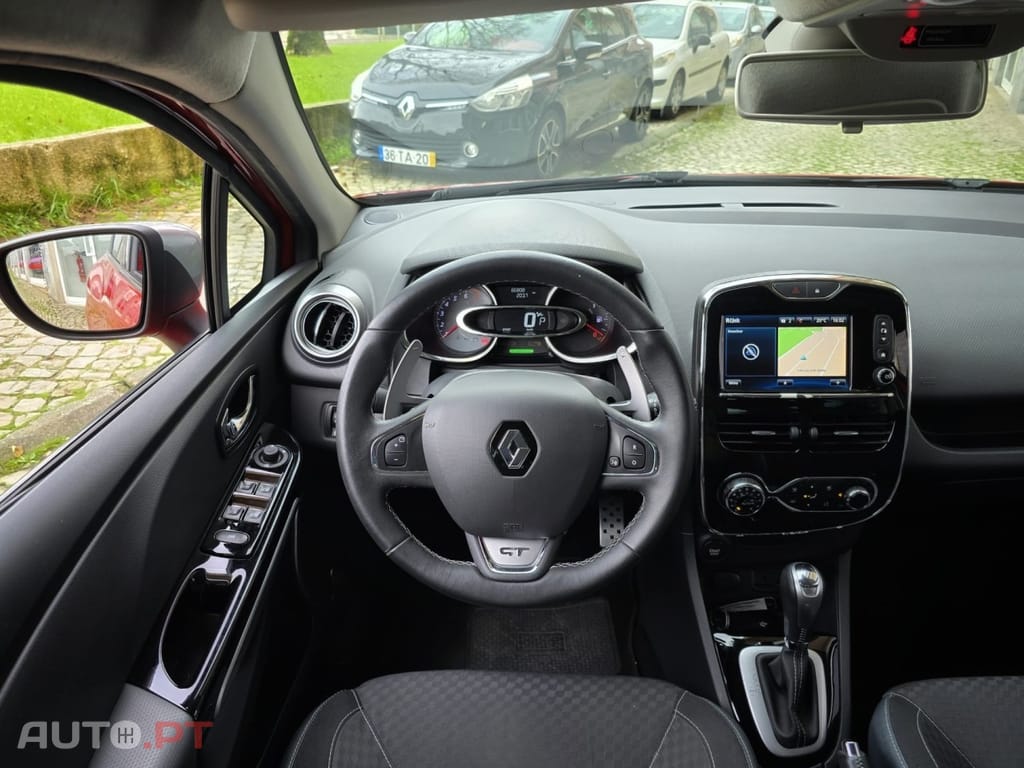 Renault Clio Sport Tourer 1.2 TCE GT EDC