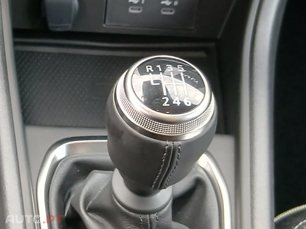 Renault Symbioz Symbioz 1.3 Mild Hybrid Techno