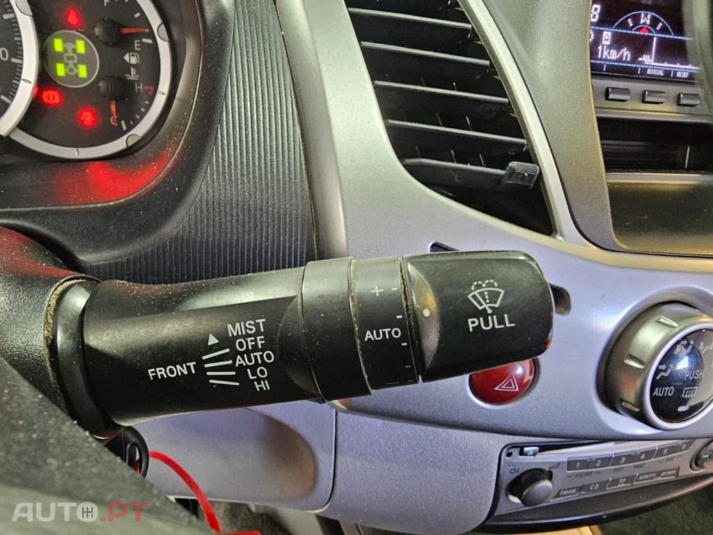 Mitsubishi L200 2.5 DI-D CD Invite AC 4WD