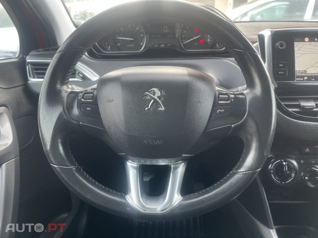Peugeot 2008 1.5 BlueHDi Allure