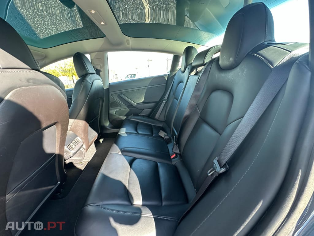 Tesla Model 3 Long-Range Dual Motor AWD