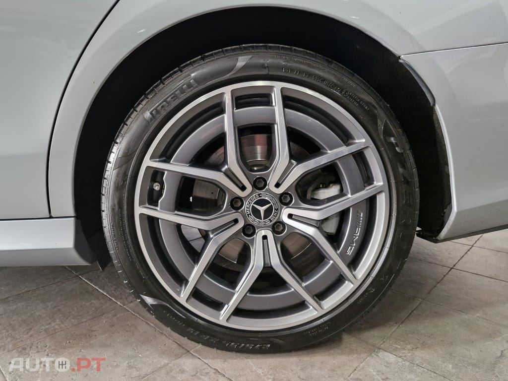 Mercedes-Benz E 300 De AMG Line