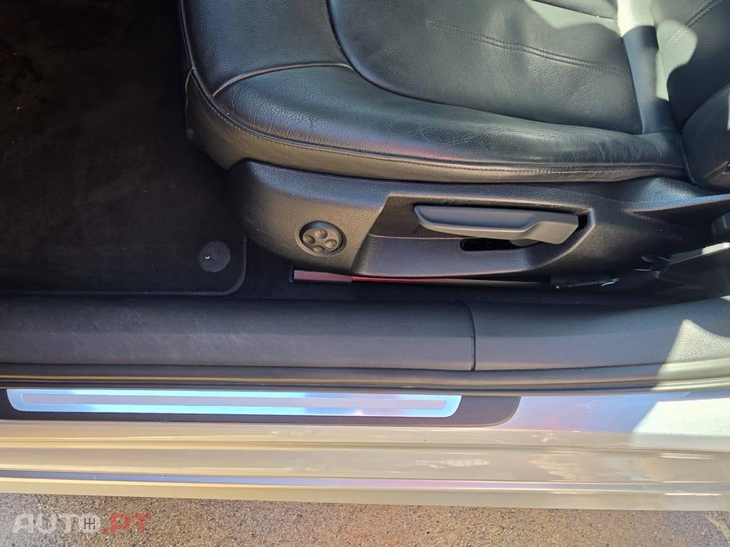 Audi A6 Avant 2.0 TDi S tronic