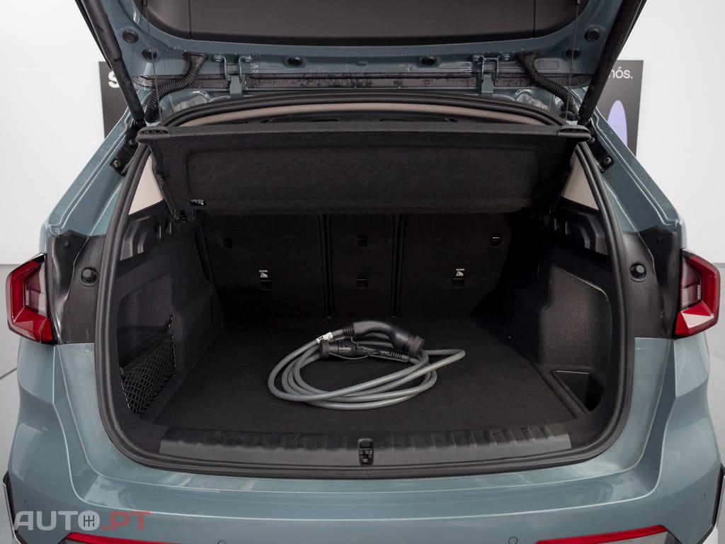 BMW iX1 eDrive20 xLine