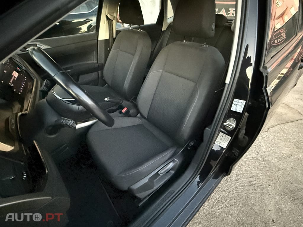Volkswagen Polo 1.0 Confortline