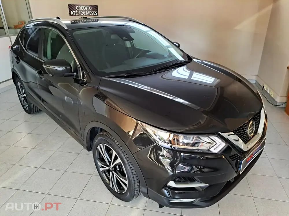 Nissan Qashqai 1.3 DIG-T N-Connecta J18