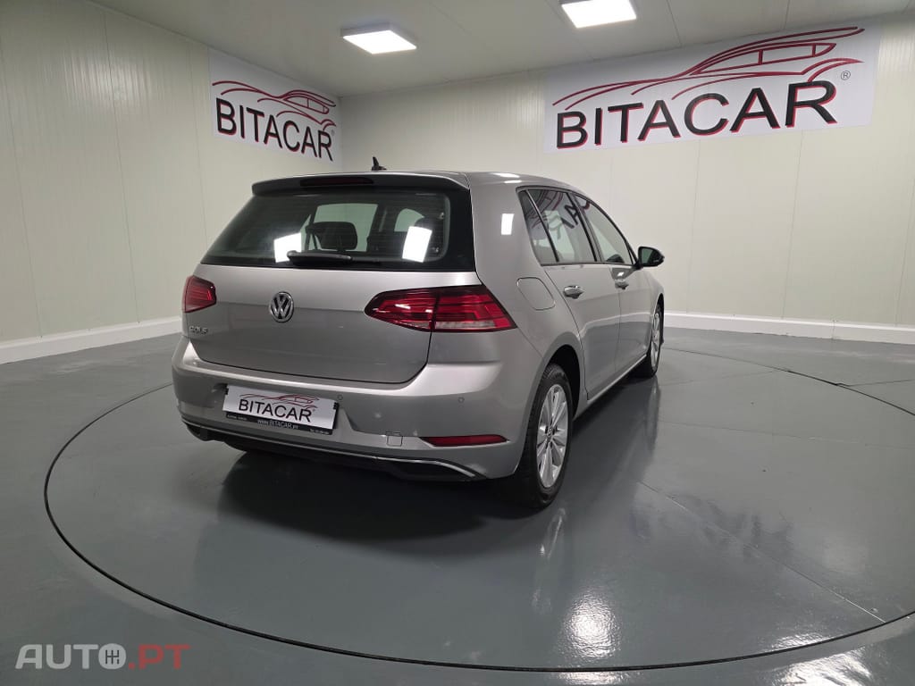 Volkswagen Golf 1.6 TDI Confortline