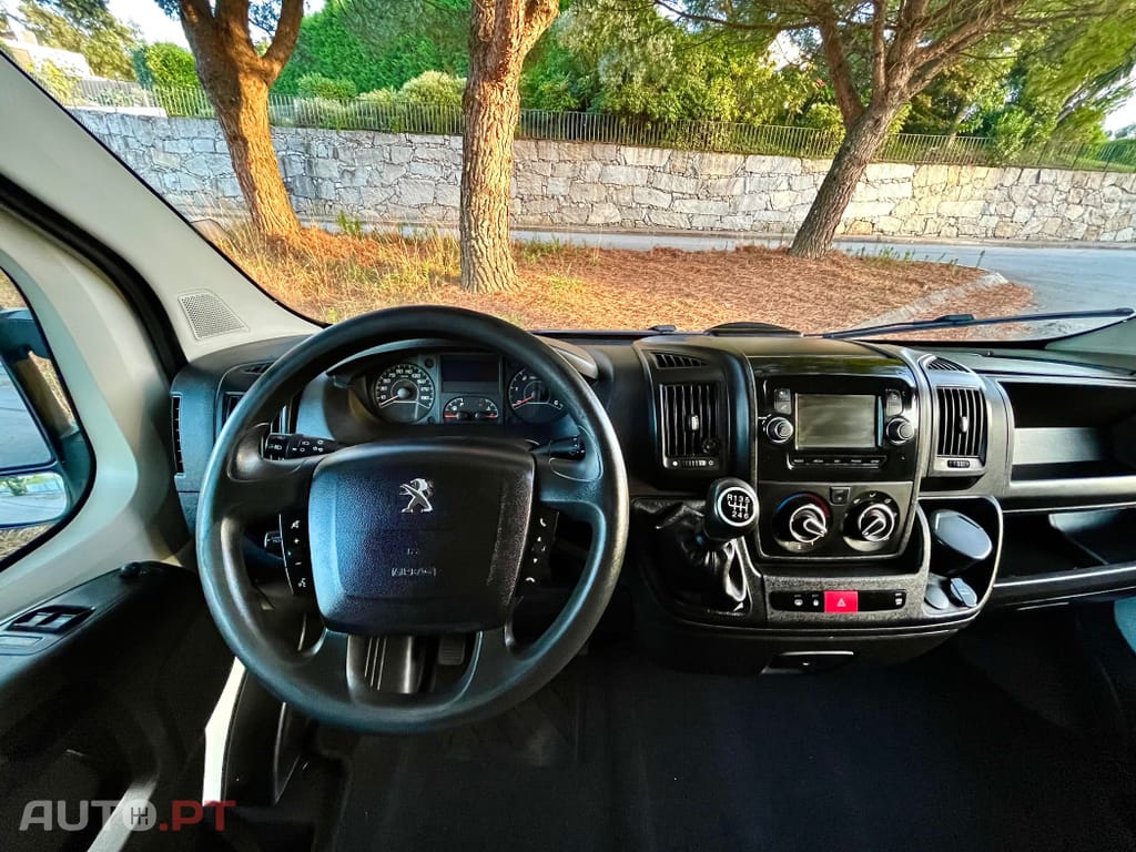 Peugeot Boxer Seminova