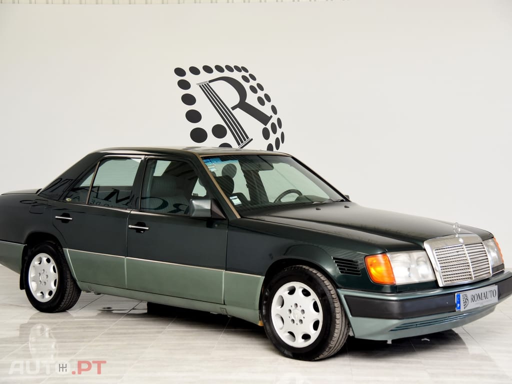 Mercedes-Benz E 300 D Turbo