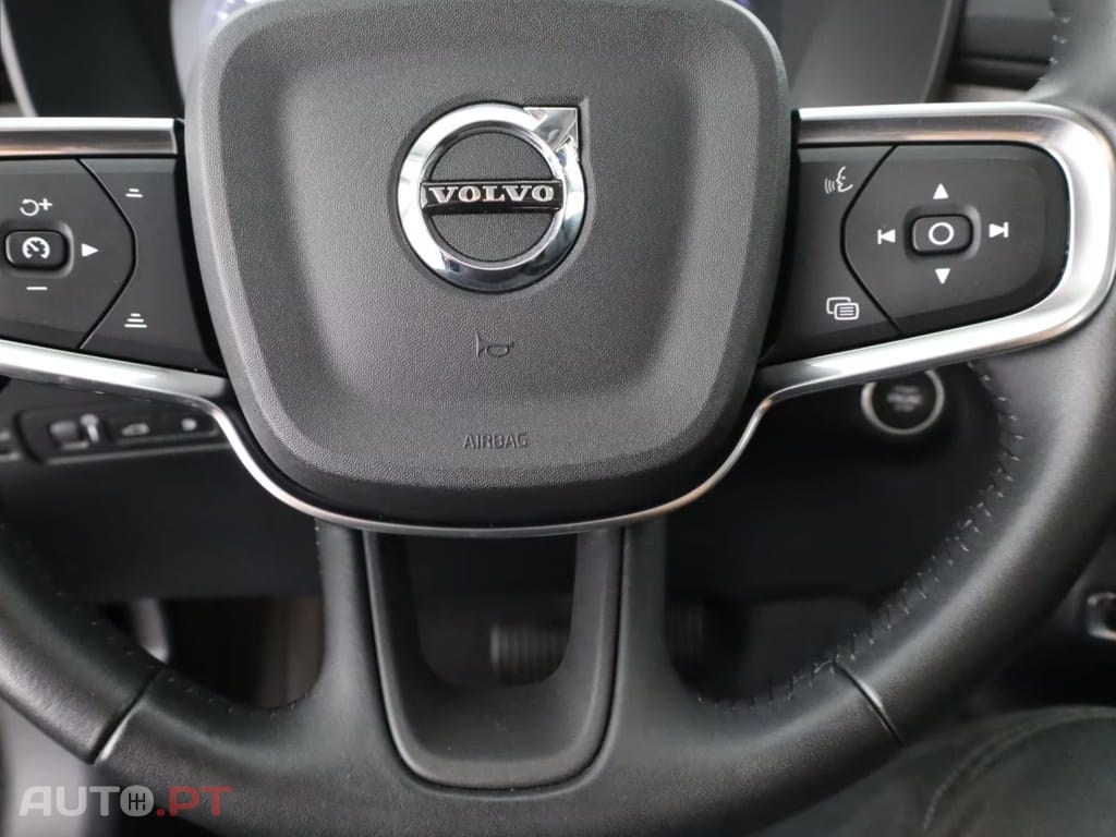 Volvo XC40 T5 RECHARGE INSCRIPTION I.V.A DEDUTIVEL 